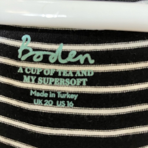 Boden Long Sleeve Tee Women’s Sz 16 Blue Striped Casual Comfort - Picture 2 of 6